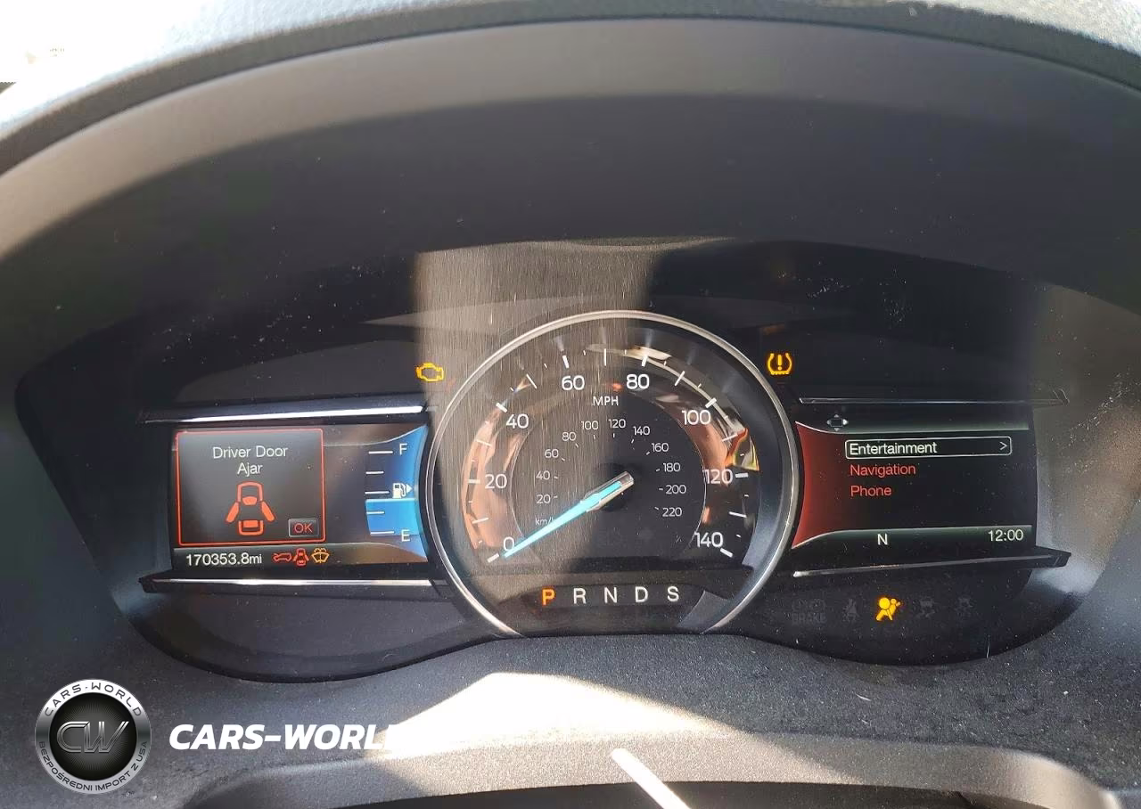 2017 Ford Explorer Limited VIN:1FM5K8F8XHGD33607 - 9