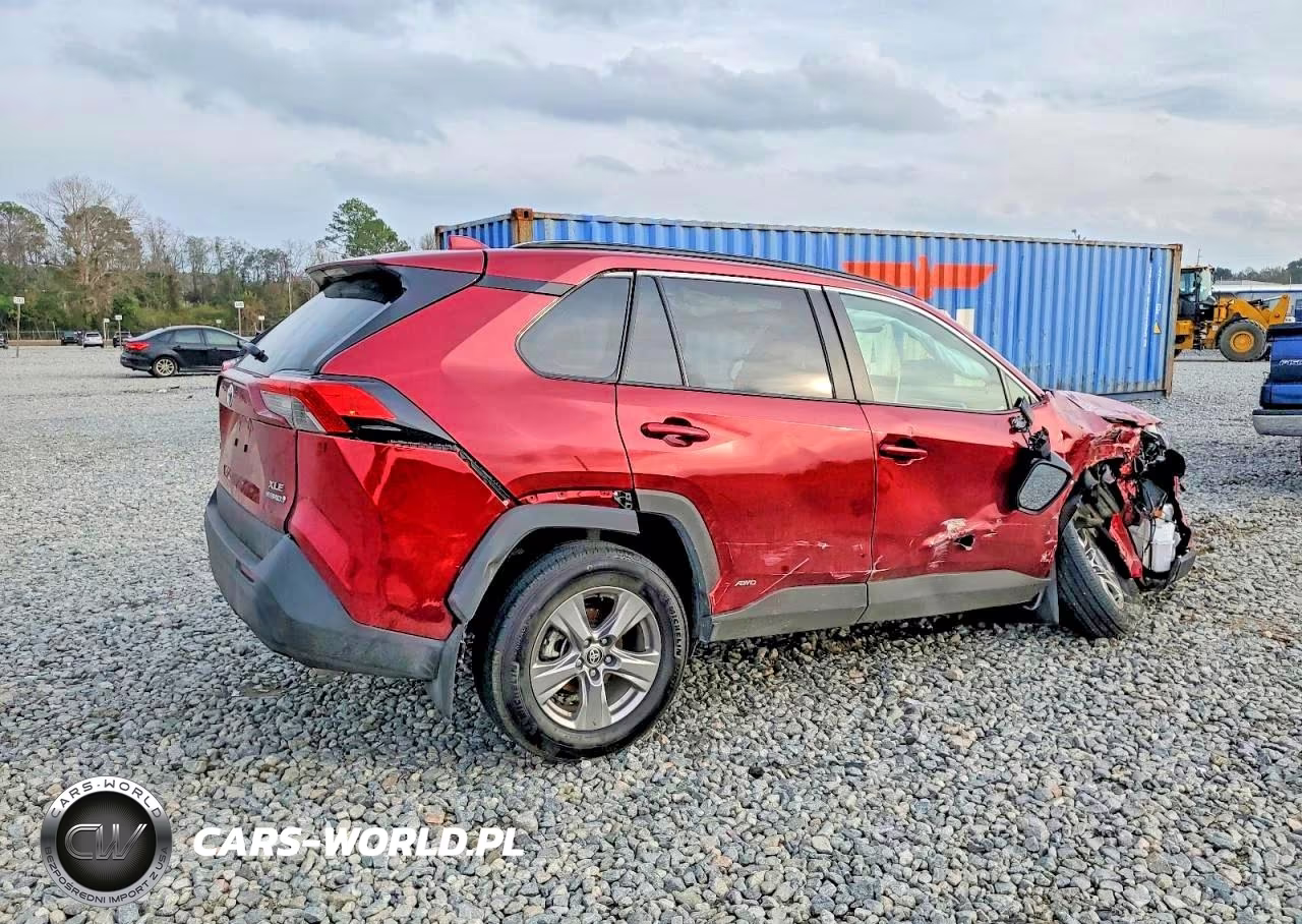 2024 Toyota Rav4 Xle VIN:2T3RWRFV6RW243463 - 3
