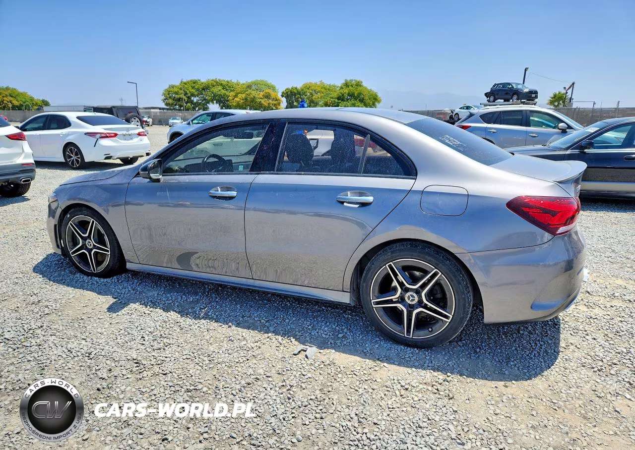 2019 Mercedes-Benz A 220 VIN:WDD3G4EB2KW000906 - 2