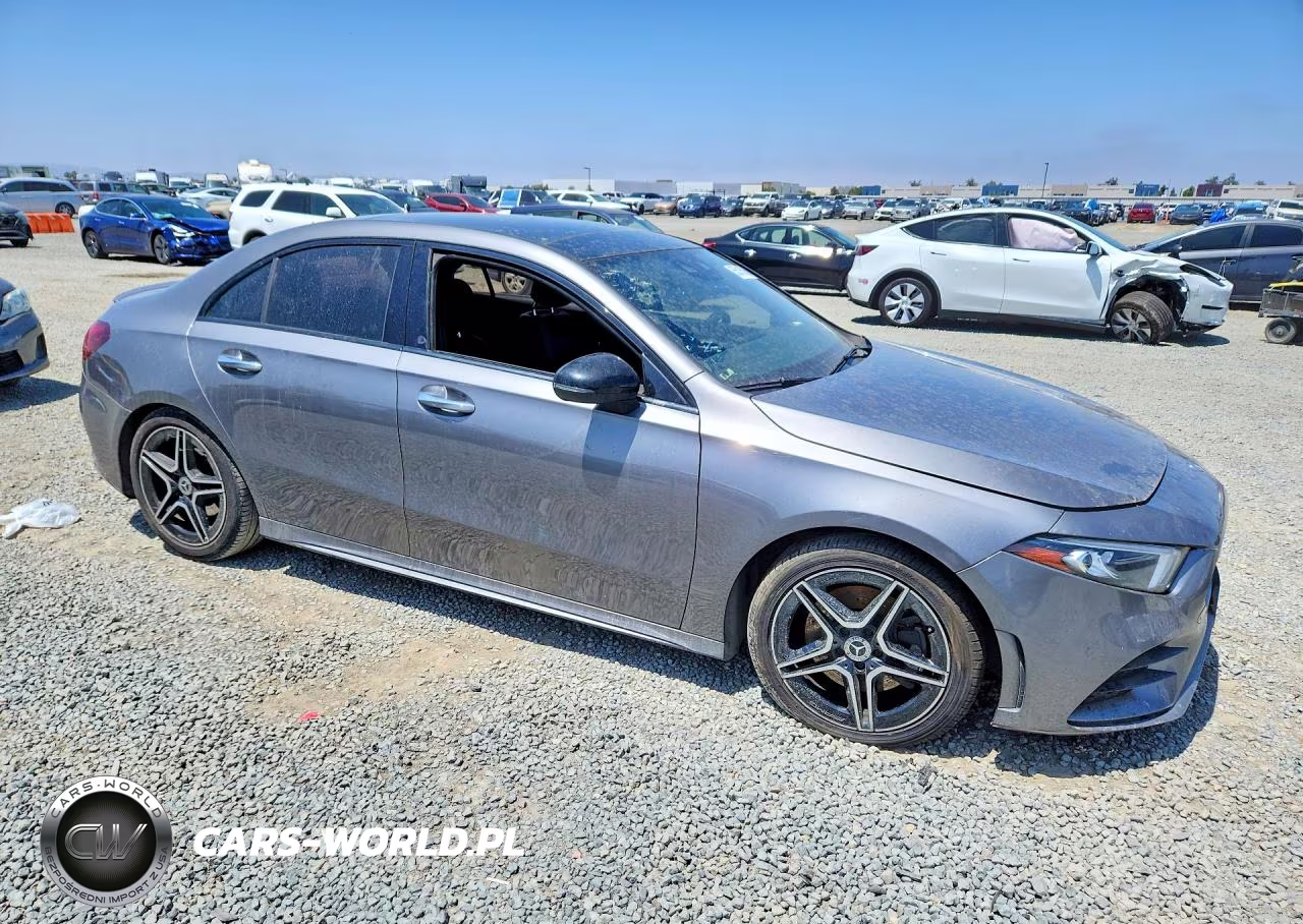 2019 Mercedes-Benz A 220 VIN:WDD3G4EB2KW000906 - 4