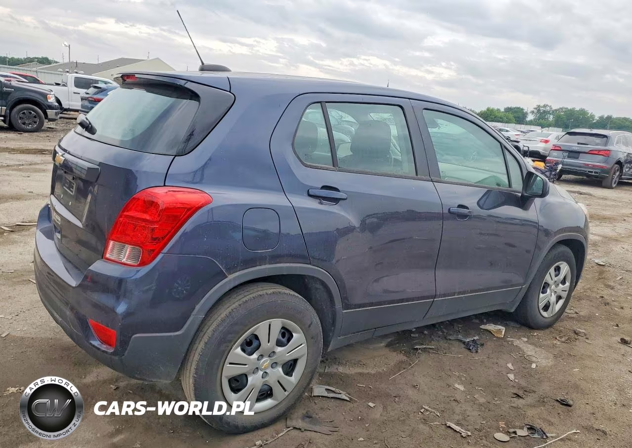 2018 Chevrolet Trax Ls VIN:3GNCJKSB7JL221840 - 3