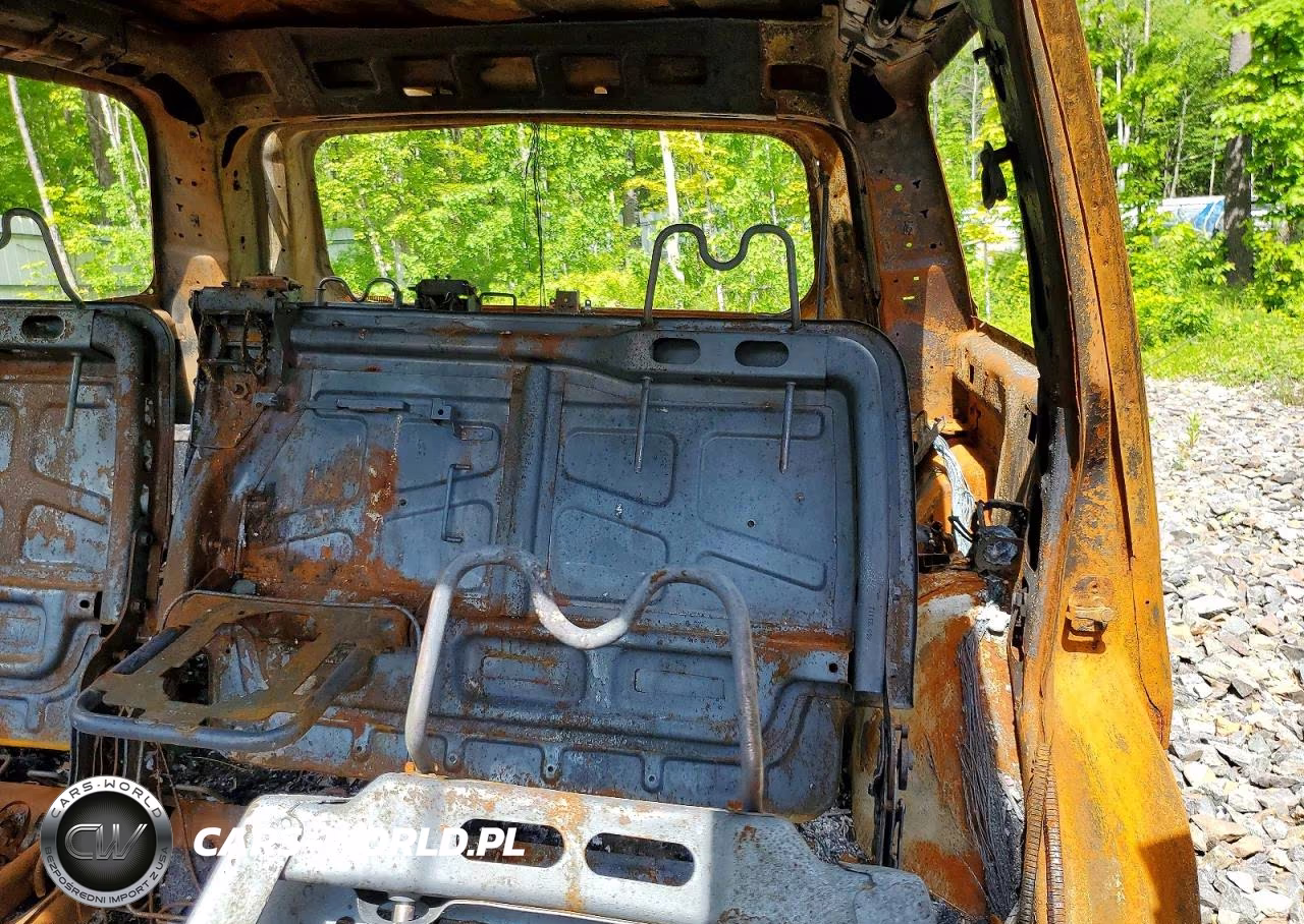 2011 GMC Yukon Slt VIN:1GKS2CE05AR369789 - 10