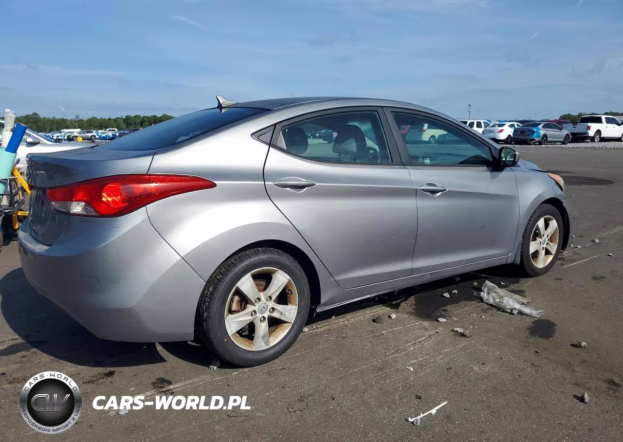 2013 Hyundai Elantra Gls VIN:KMHDH4AE9DU971861 - 3