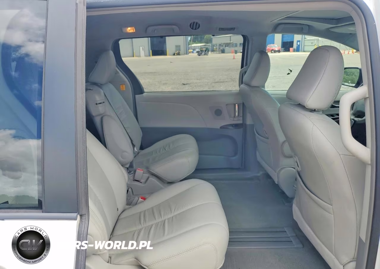 2012 Toyota Sienna Xle 8-Passenger VIN:5TDYK3DC8CS211970 - 11