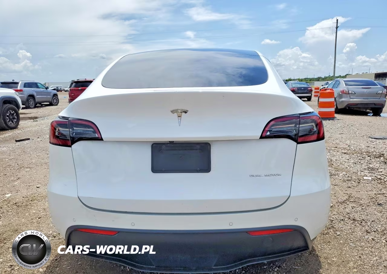 2022 Tesla Model Y VIN:7SAYGDEE9NF436190 - 6