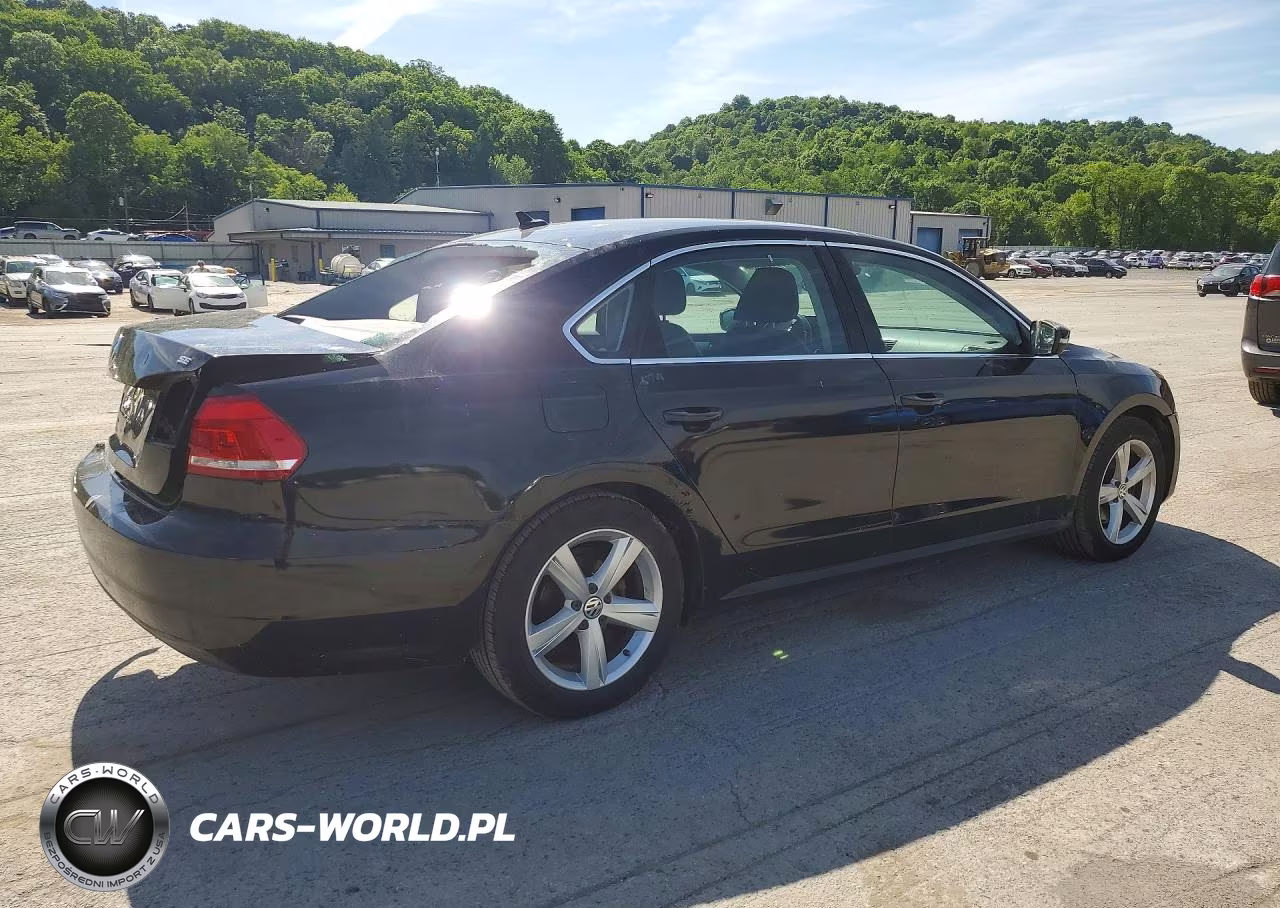2013 Volkswagen Passat Se VIN:1VWBP7A36DC049257 - 3