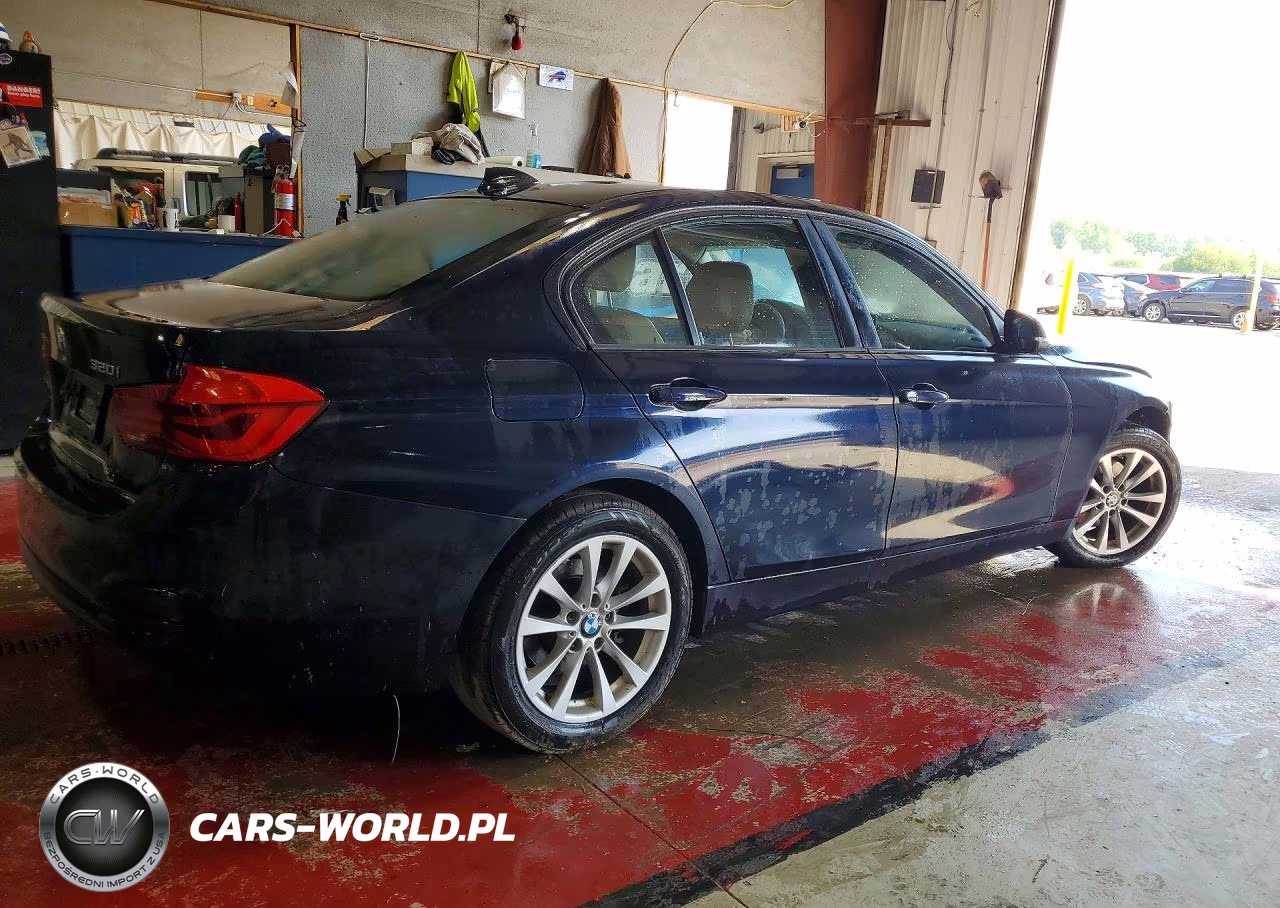 2017 BMW 320 Xi VIN:WBA8A3C50HK691116 - 3