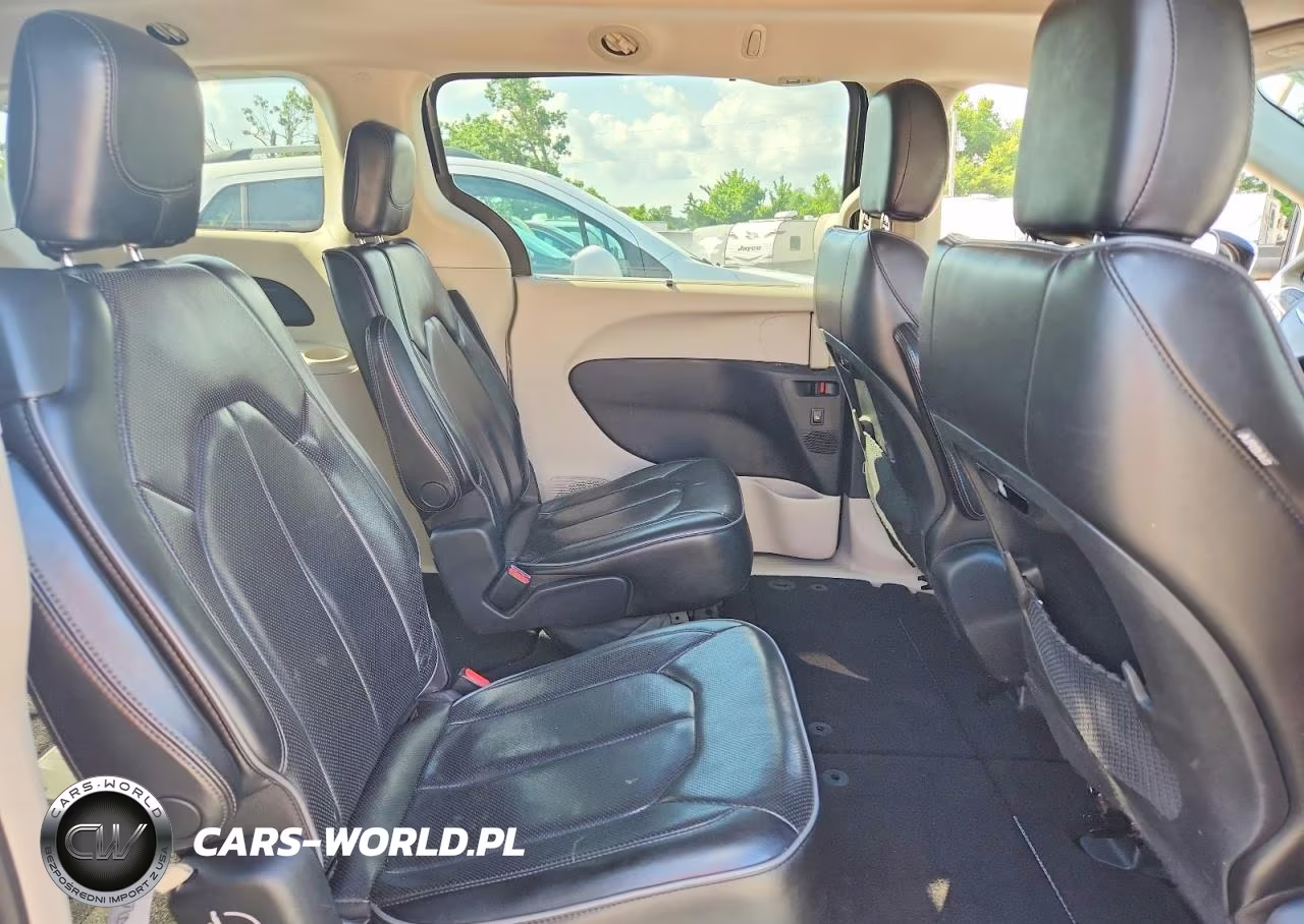 2018 Chrysler Pacifica Limited VIN:2C4RC1GG9JR320576 - 11