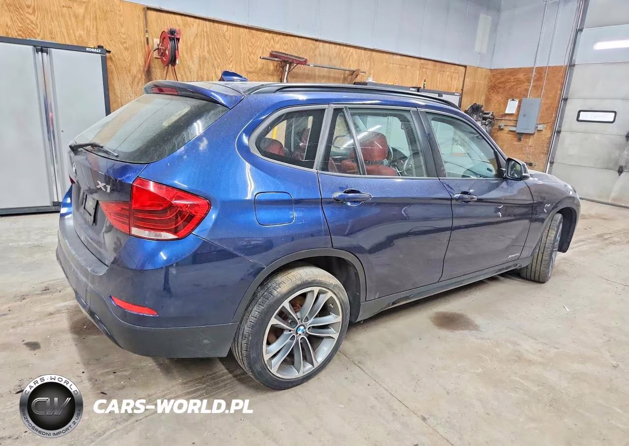 2014 BMW X1 xDrive28I VIN:WBAVL1C50EVY20418 - 3