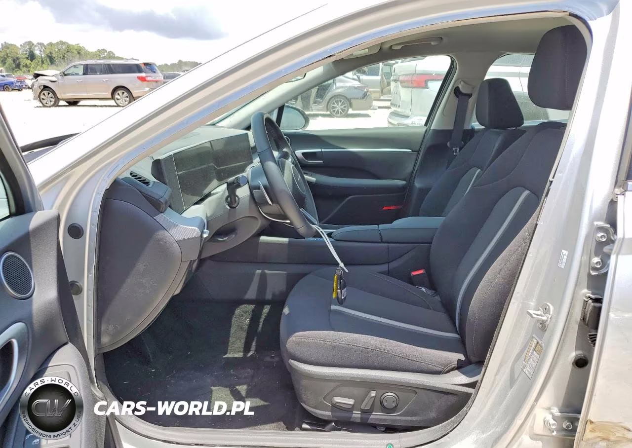 2026 Hyundai Sonata Sel Sport VIN:KMHL64JA5TA563498 - 7