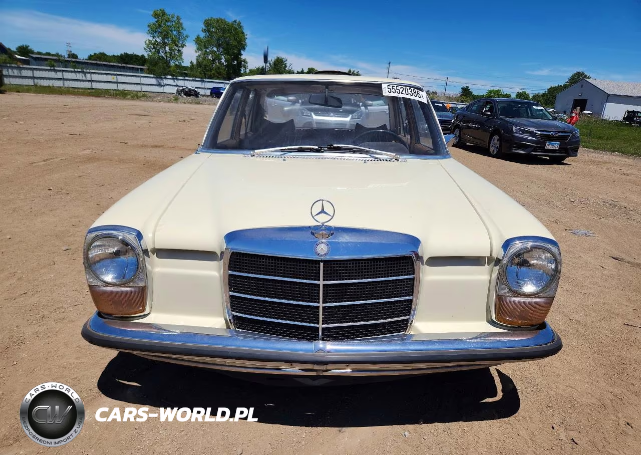 1969 Mercedes-Benz 220D VIN:11511010084153 - 5