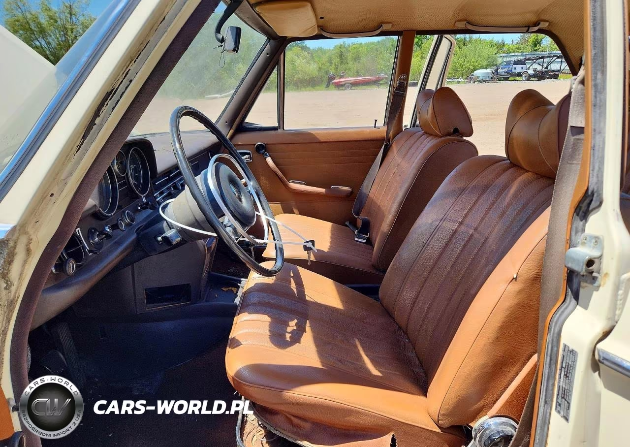 1969 Mercedes-Benz 220D VIN:11511010084153 - 7