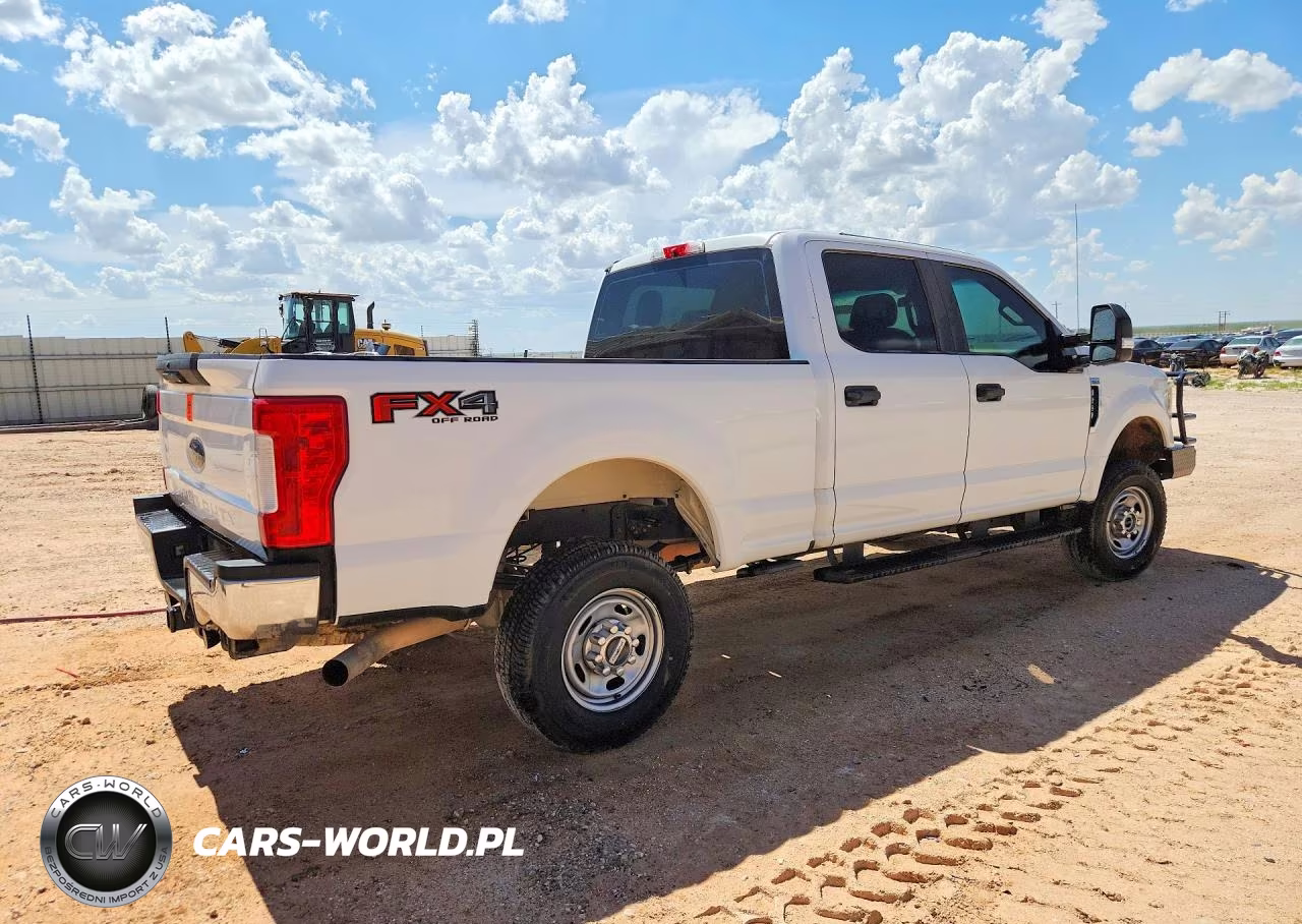 2019 Ford F250 Super Duty VIN:1FT7W2B69KEC22326 - 3