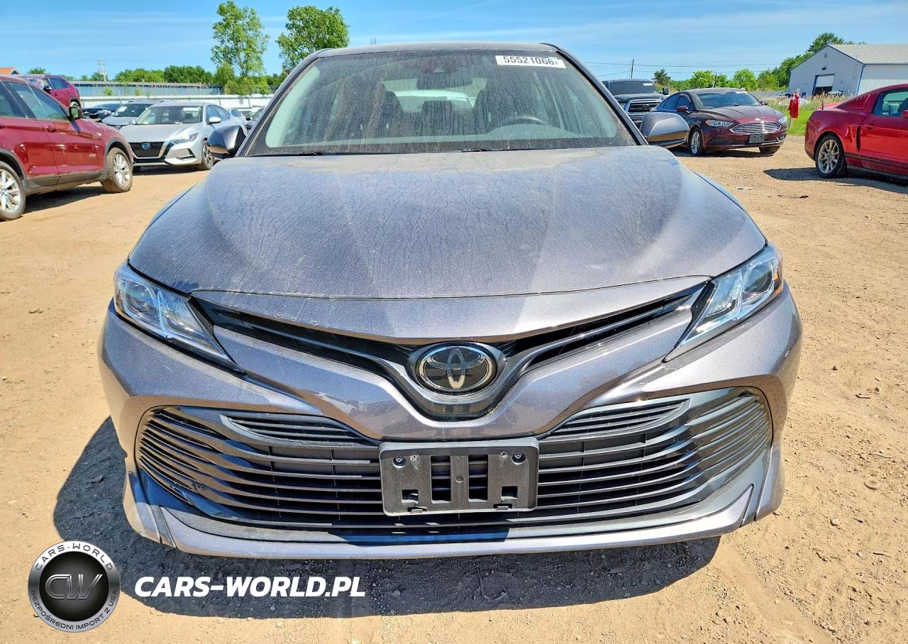2019 Toyota Camry Le VIN:4T1B11HK0KU229514 - 5