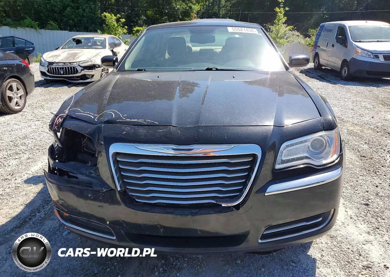 2014 Chrysler 300 VIN:2C3CCAAG3EH138967 - 5