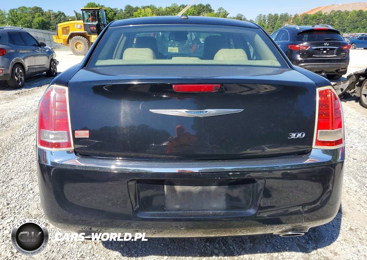 2014 Chrysler 300 VIN:2C3CCAAG3EH138967 - 6