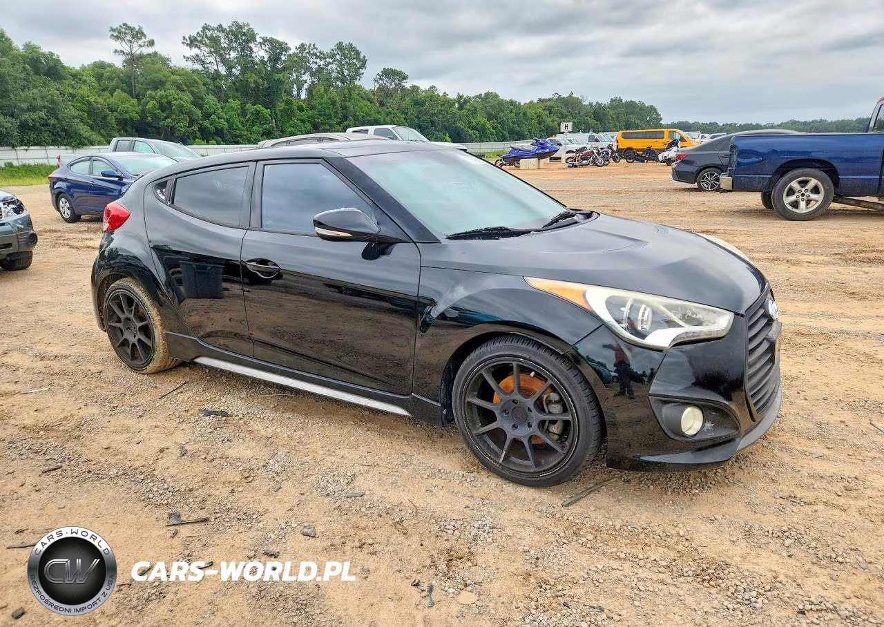 2015 Hyundai Veloster Turbo VIN:KMHTC6AE3FU249259 - 4