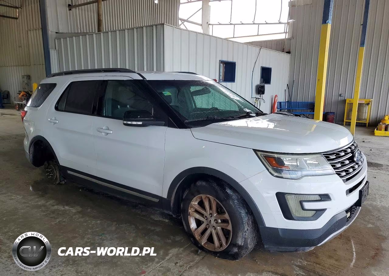 2017 Ford Explorer Xlt VIN:1FM5K7DHXHGB62242 - 4
