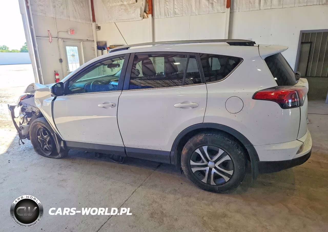 2017 Toyota Rav4 Le VIN:JTMBFREV8HJ104810 - 2