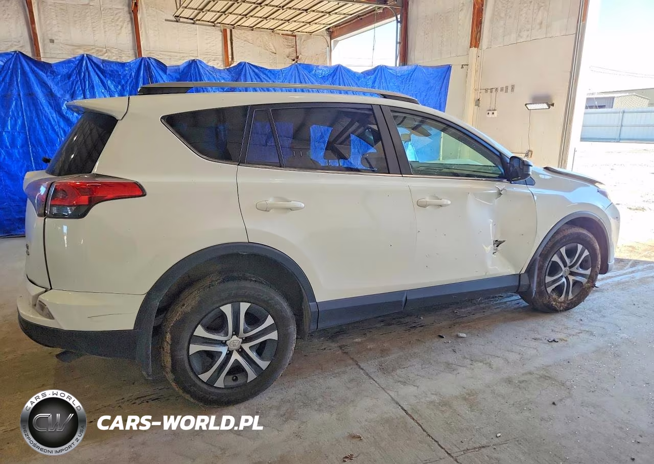2017 Toyota Rav4 Le VIN:JTMBFREV8HJ104810 - 3