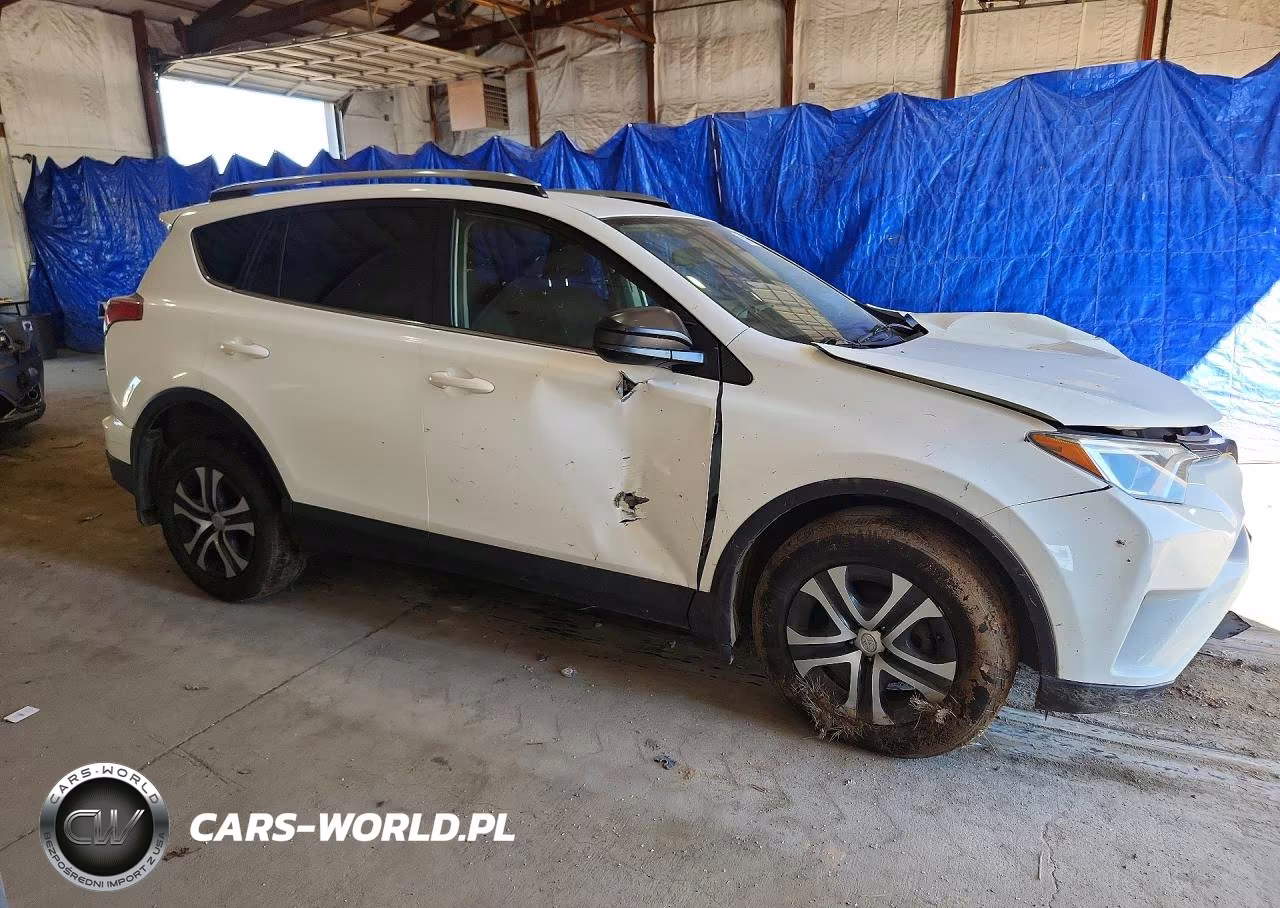 2017 Toyota Rav4 Le VIN:JTMBFREV8HJ104810 - 4