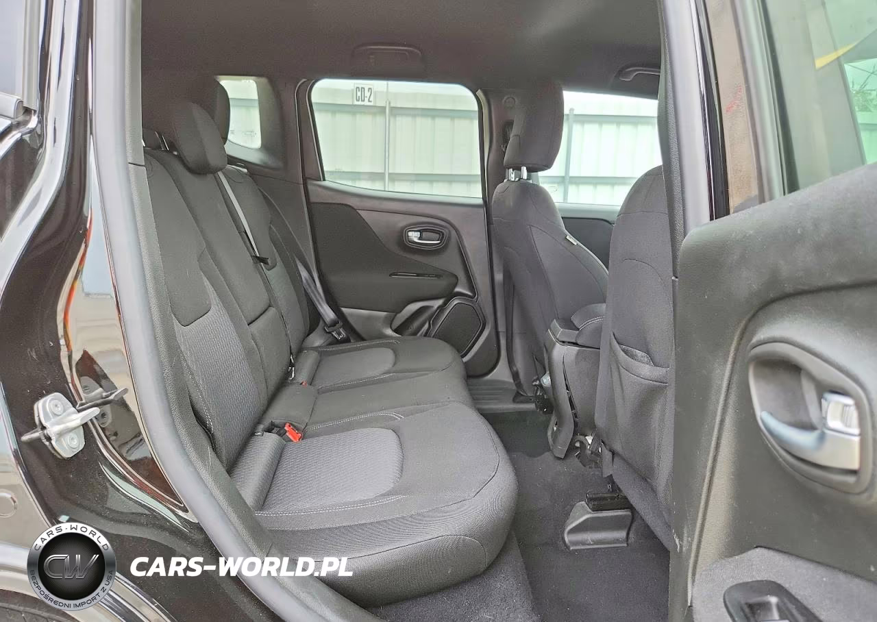 2021 Jeep Renegade Latitude VIN:ZACNJCBB7MPN16422 - 11