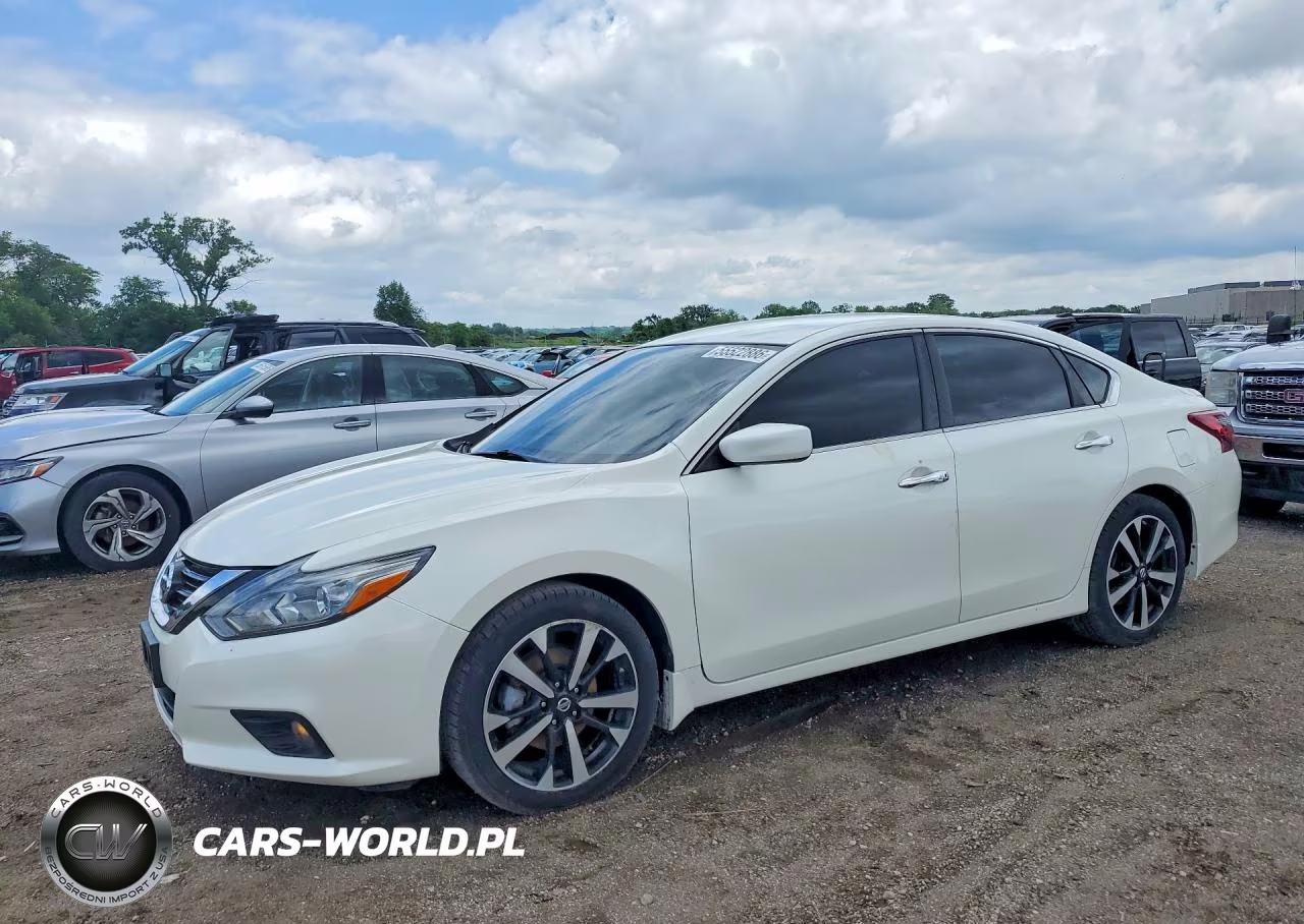 2018 Nissan Altima 2.5 Sr – zdjęcie 1 z 12