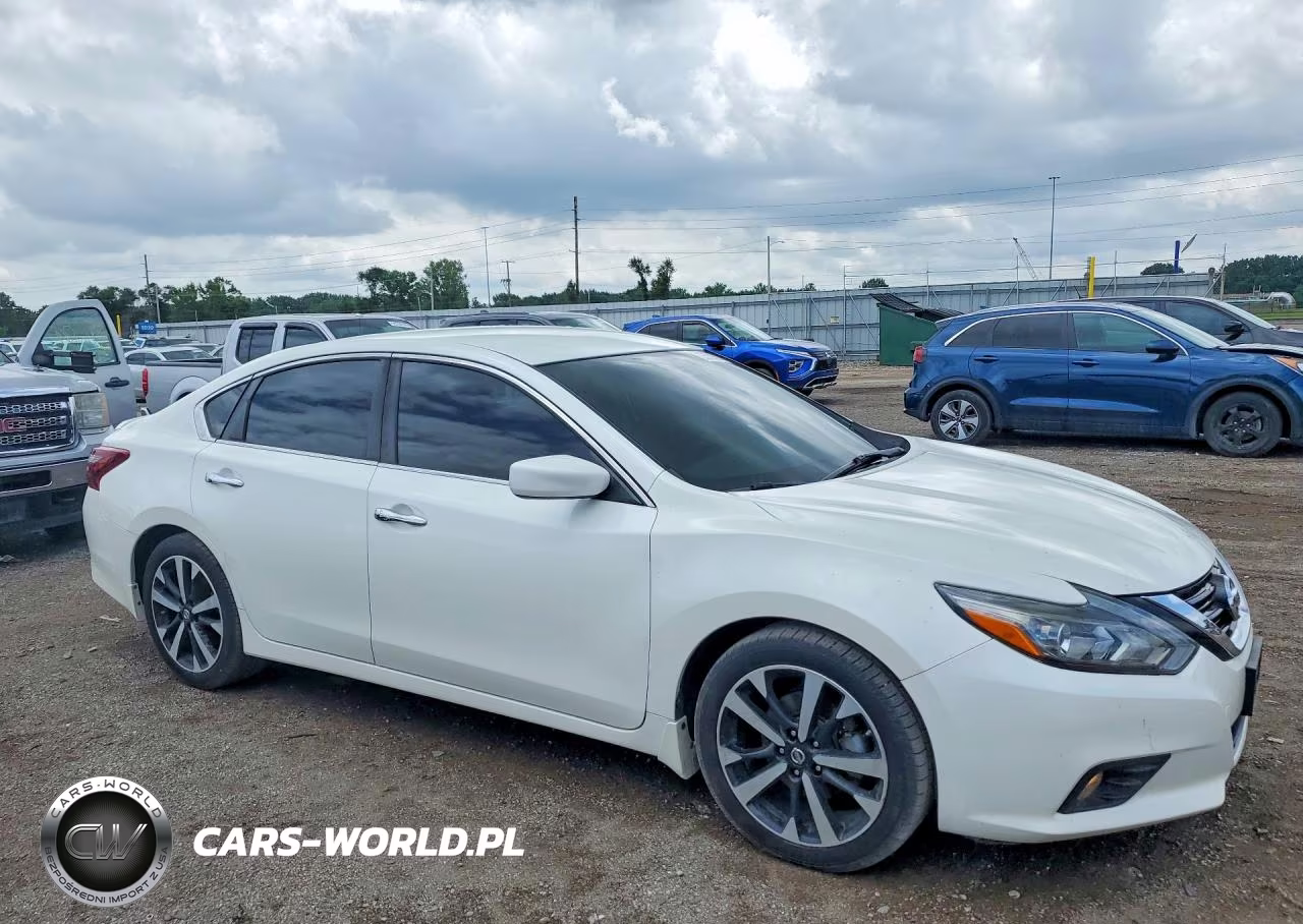 2018 Nissan Altima 2.5 Sr VIN:1N4AL3AP4JC260724 - 4
