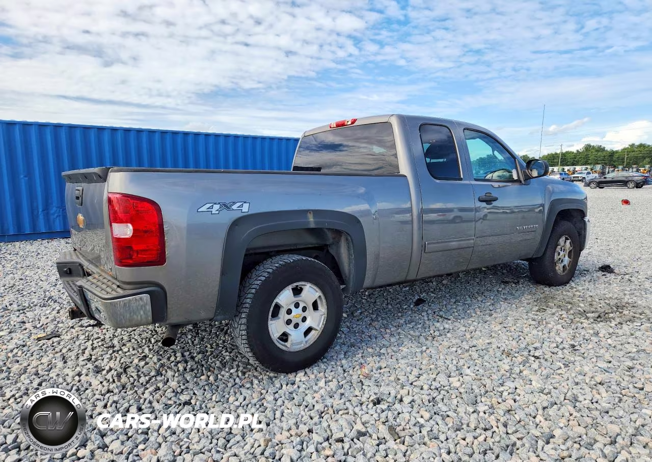 2013 Chevrolet Silverado K1500 Lt VIN:1GCRKSE75DZ237944 - 3