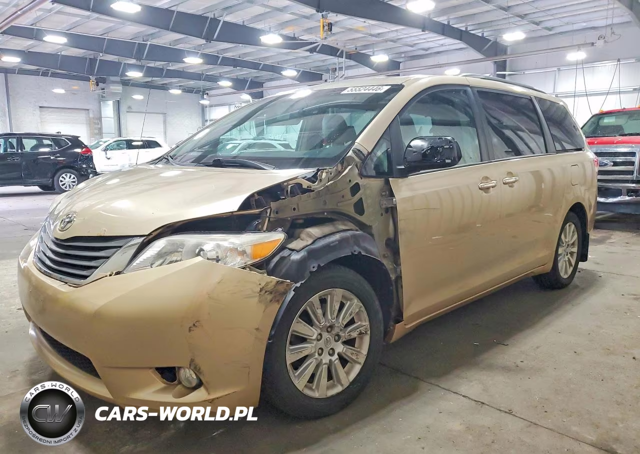 2013 Toyota Sienna Xle 7-Passenger – zdjęcie 1 z 14