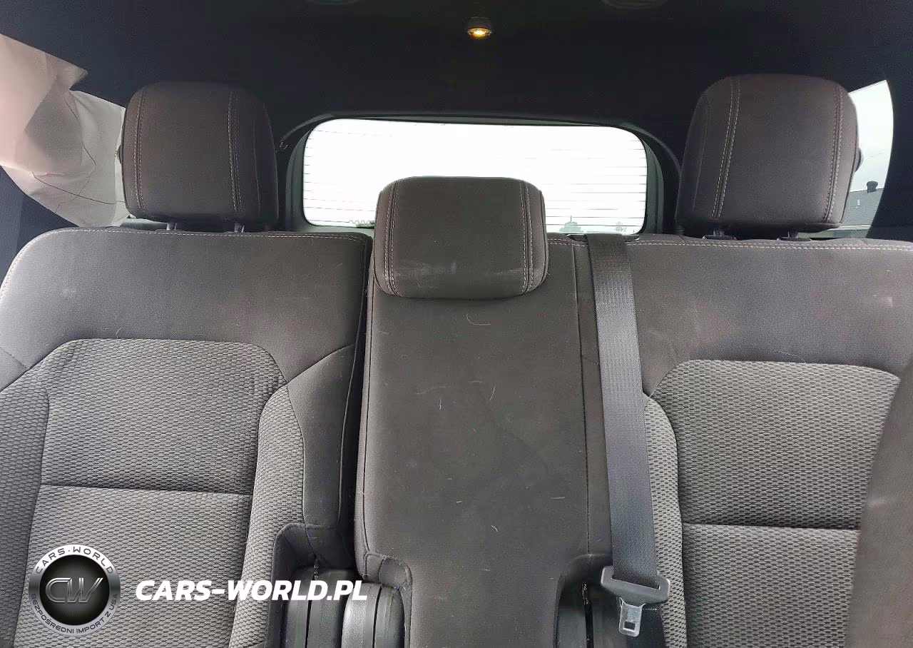 2017 Ford Explorer Xlt VIN:1FM5K8D83HGA93352 - 10