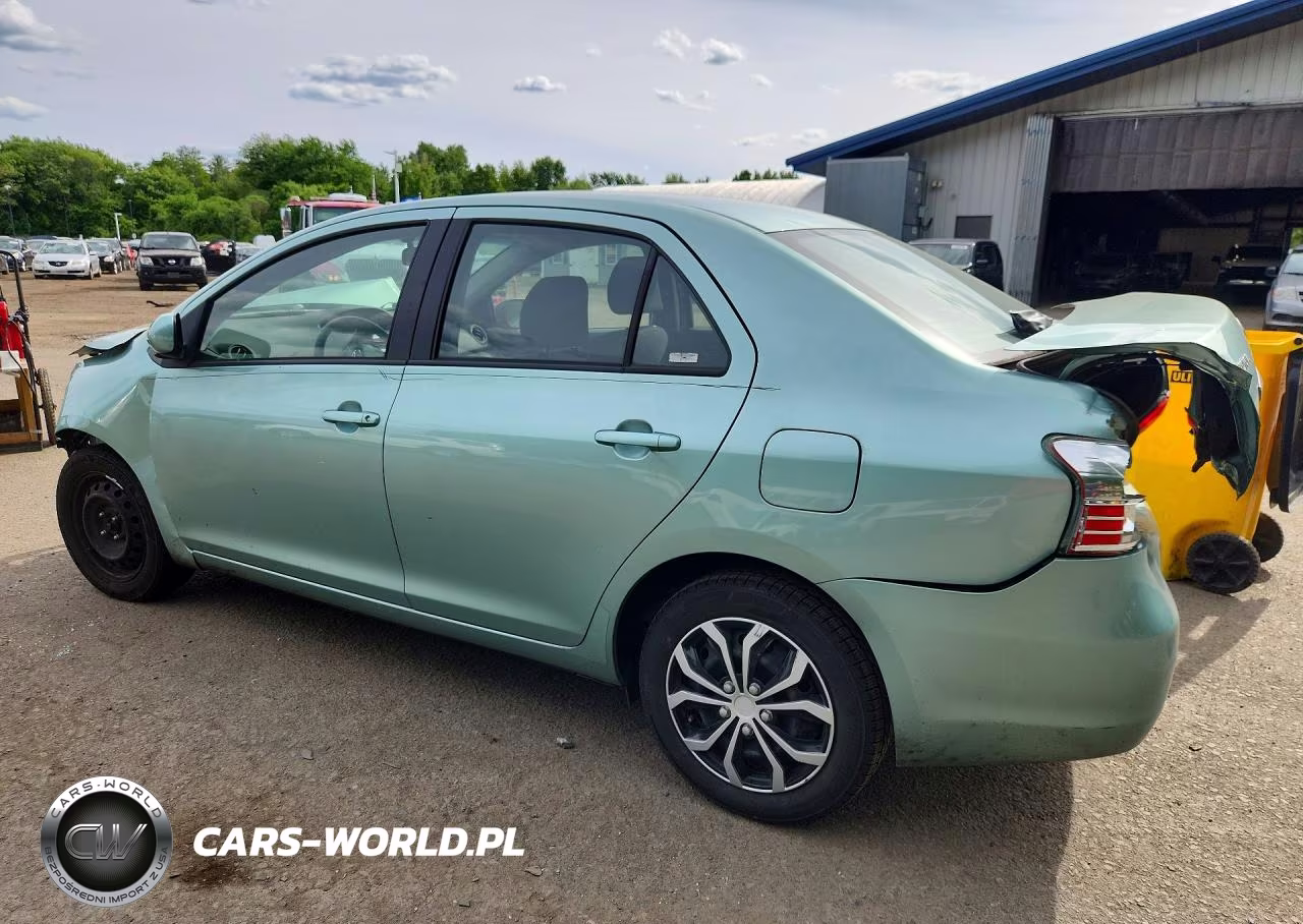 2010 Toyota Yaris Base VIN:JTDBT4K36A1358777 - 2