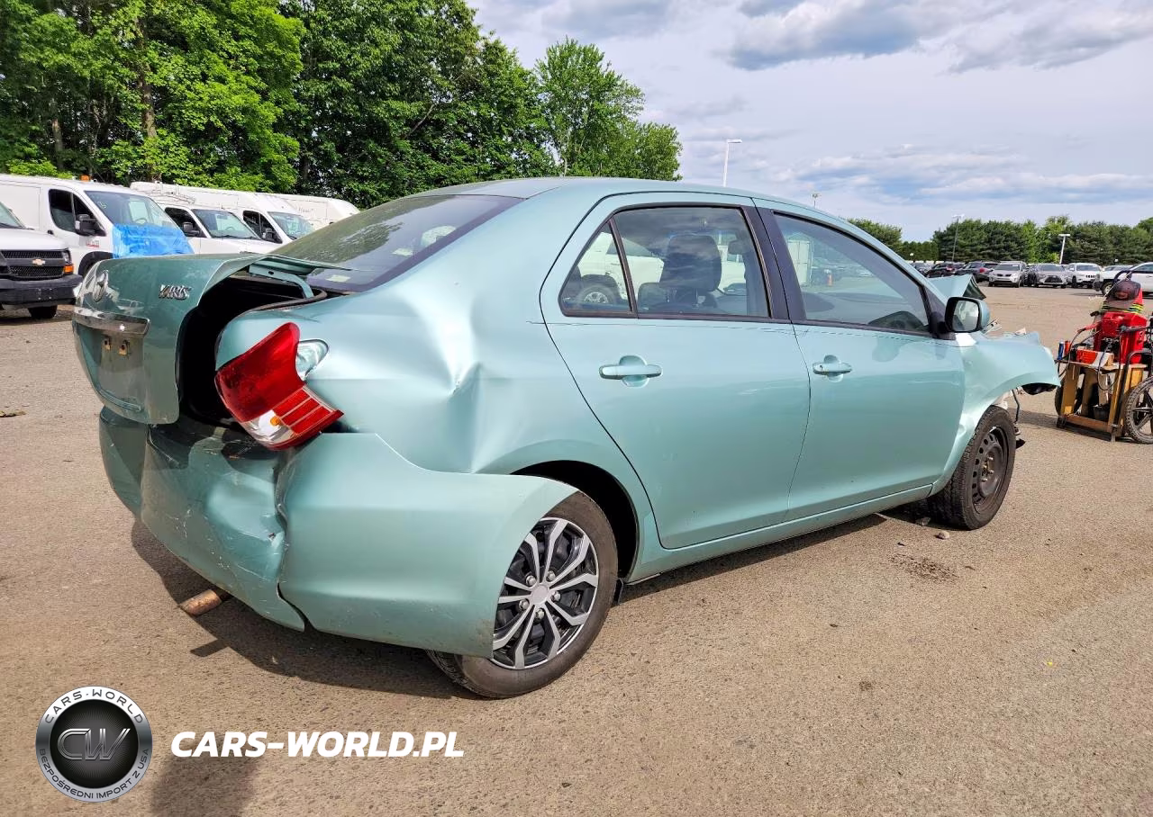 2010 Toyota Yaris Base VIN:JTDBT4K36A1358777 - 3