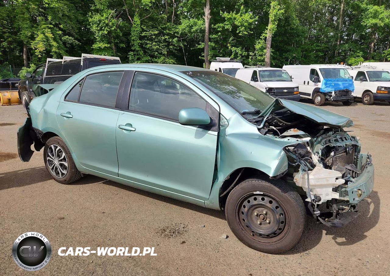 2010 Toyota Yaris Base VIN:JTDBT4K36A1358777 - 4