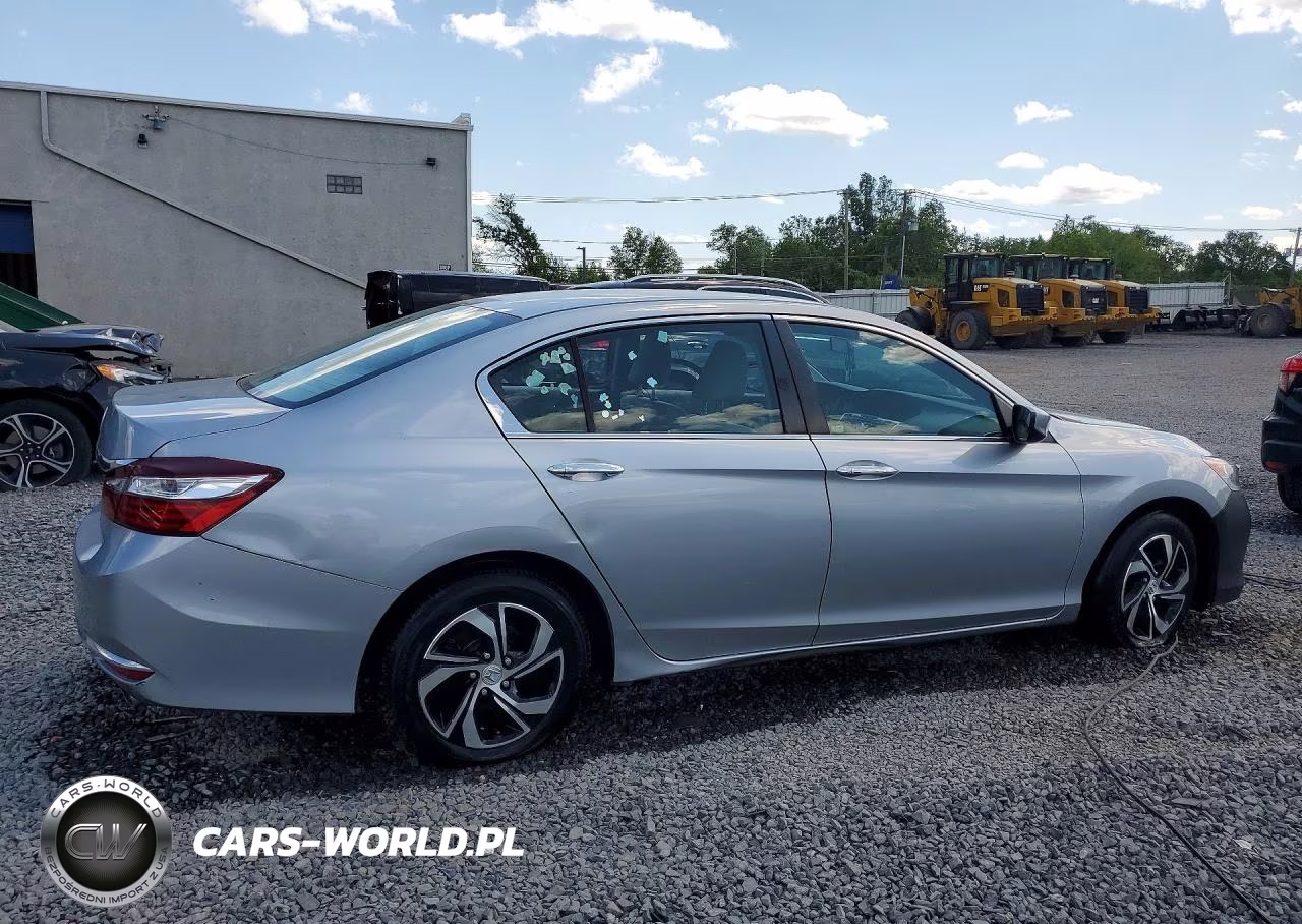 2017 Honda Accord Lx VIN:1HGCR2F38HA142913 - 3