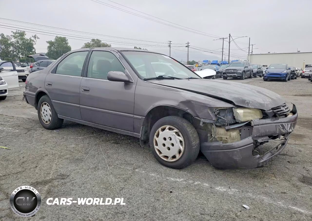 1998 Toyota Camry Le VIN:JT2BG22KXW0241810 - 4