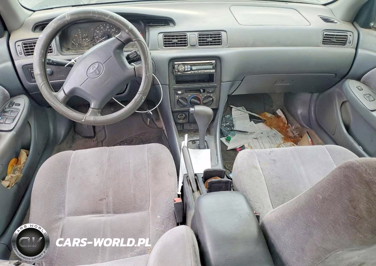 1998 Toyota Camry Le VIN:JT2BG22KXW0241810 - 8
