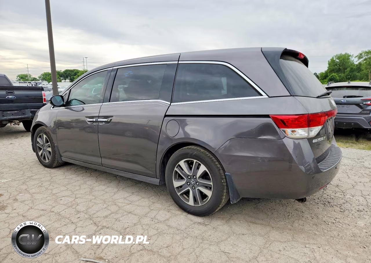 2015 Honda Odyssey Touring VIN:5FNRL5H9XFB075913 - 2