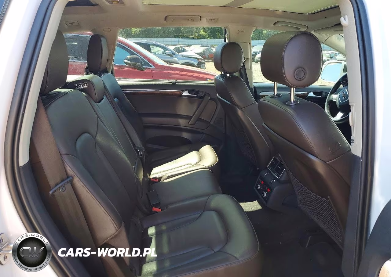 2014 Audi Q7 Premium Plus VIN:WA1LGAFE8ED007189 - 11