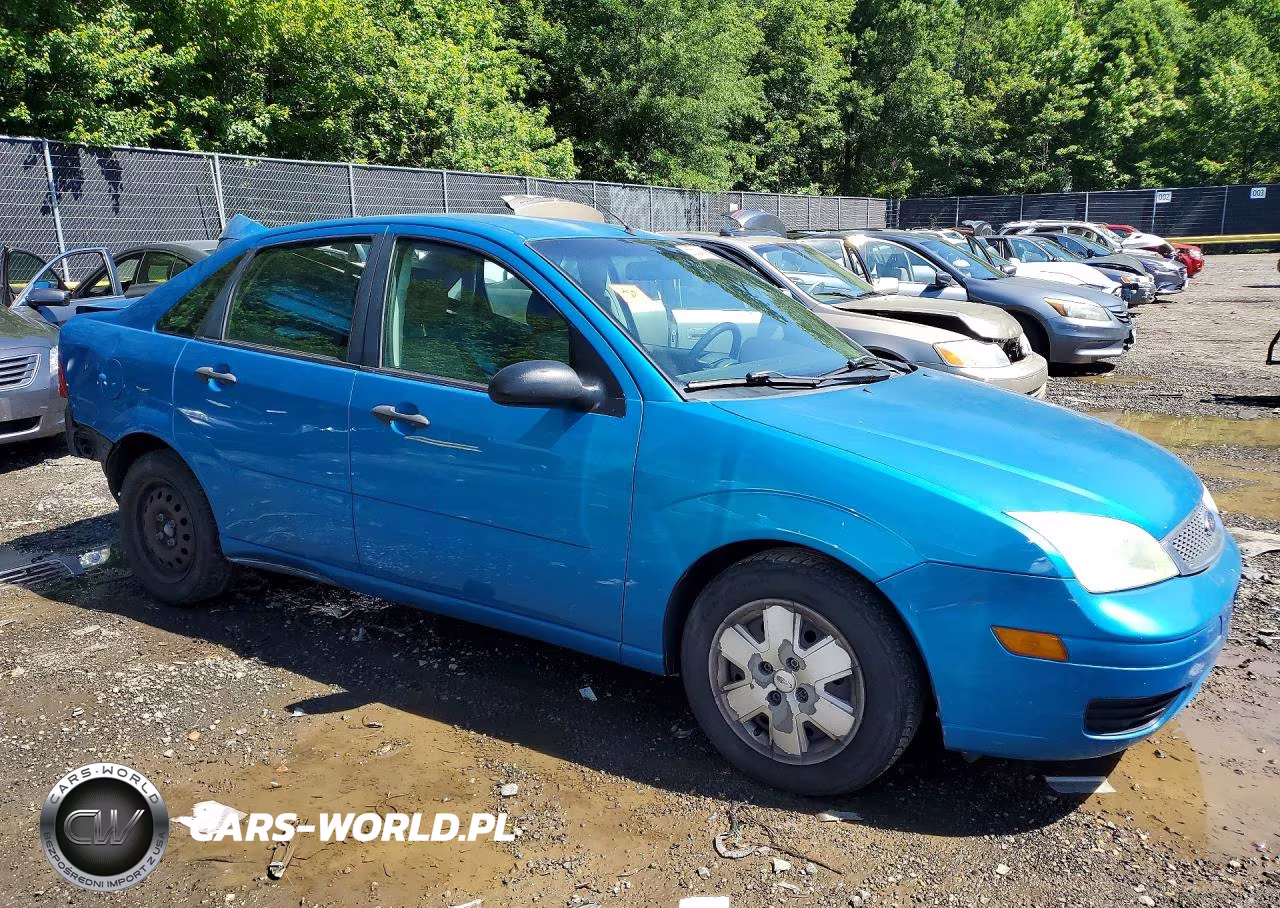 2007 Ford Focus Zx4 VIN:1FAFP34N77W180202 - 4