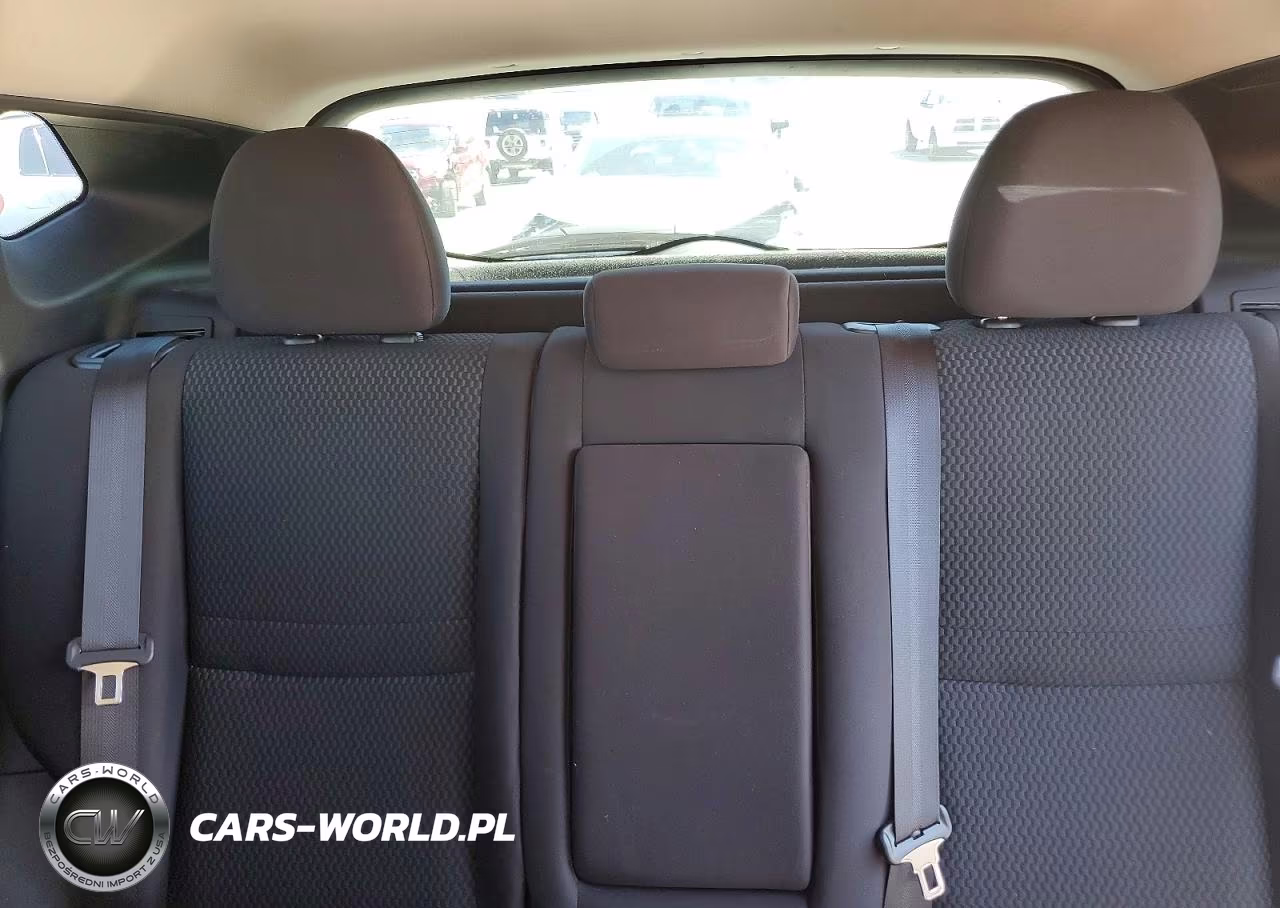2019 Nissan Rogue Sport S VIN:JN1BJ1CRXKW620315 - 10