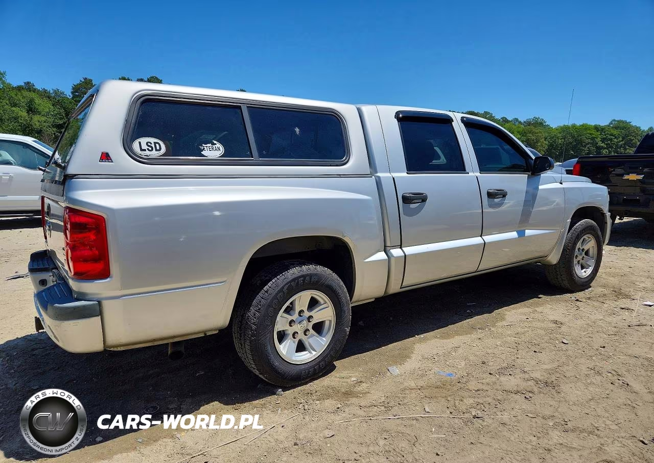 2008 Dodge Dakota Quad Slt VIN:1D7HE48N58S518414 - 3