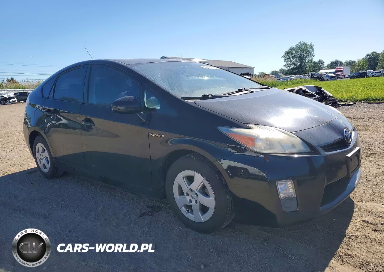 2011 Toyota Prius Two VIN:JTDKN3DU6B1360654 - 4