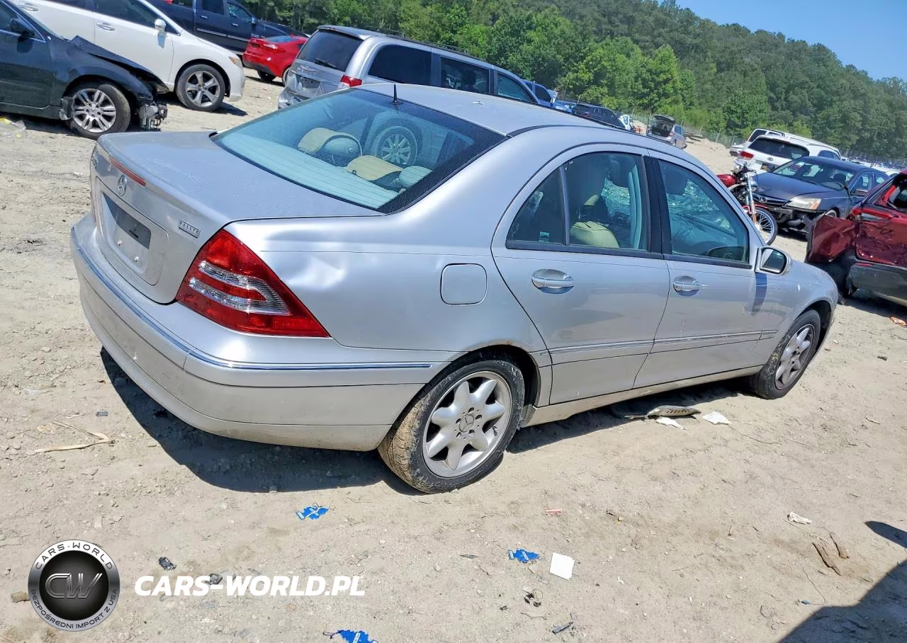 2002 Mercedes-Benz C 240 VIN:WDBRF61J52F166142 - 3
