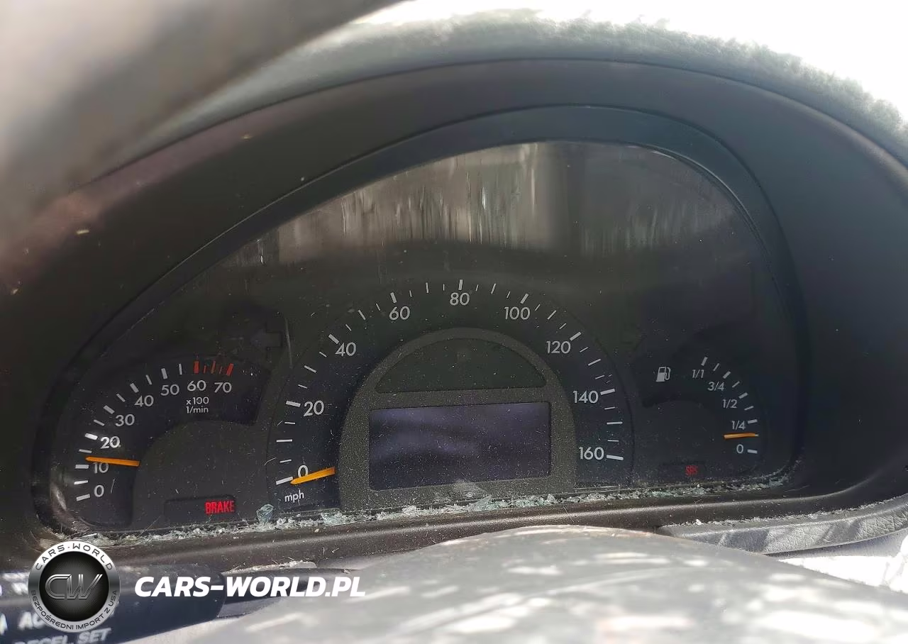 2002 Mercedes-Benz C 240 VIN:WDBRF61J52F166142 - 9