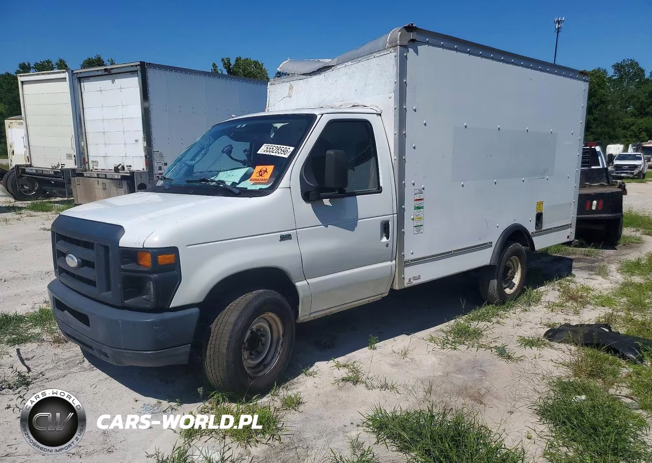 2014 Ford Econoline E350 Super Duty Cutaway Van