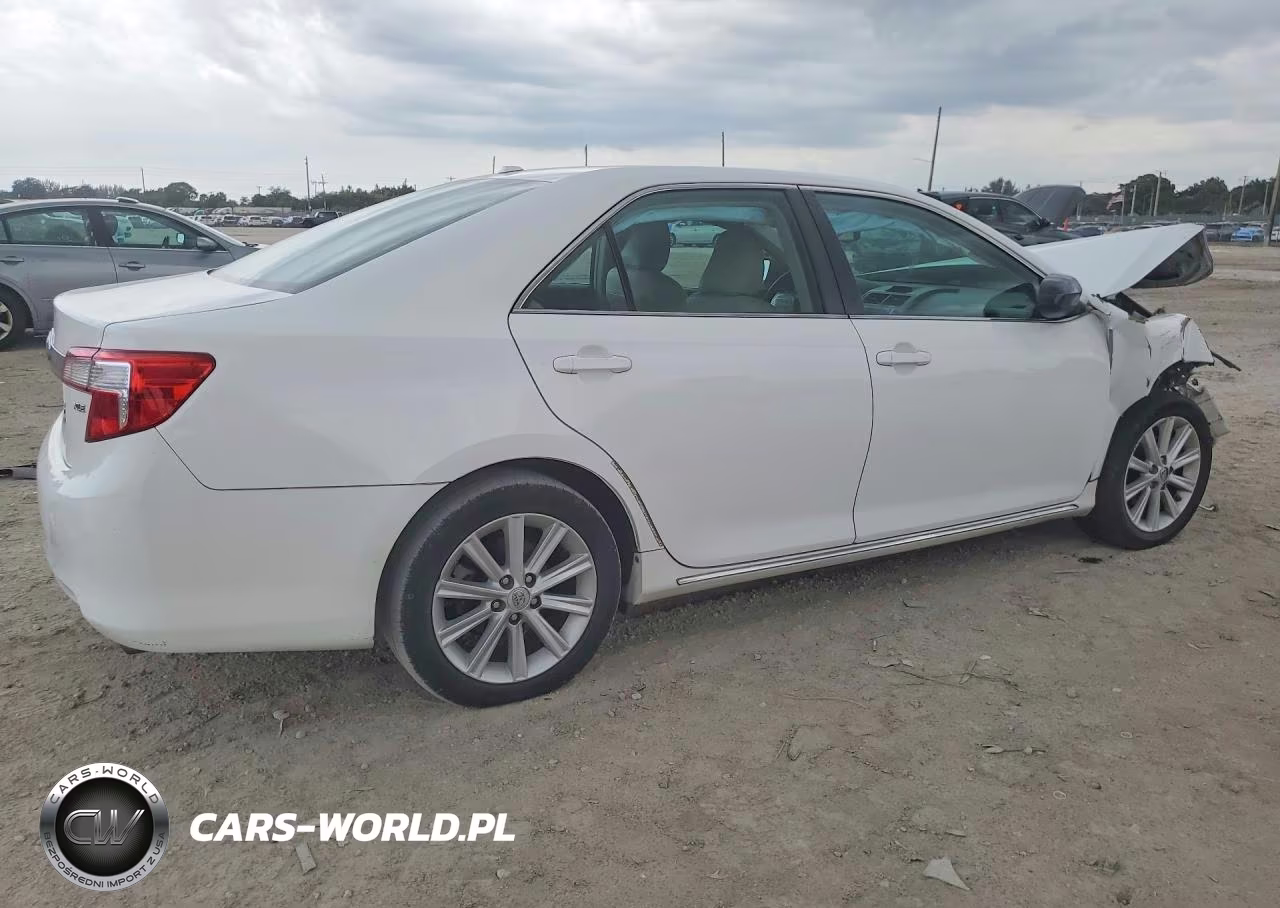 2014 Toyota Camry Xle VIN:4T1BF1FK5EU371799 - 3