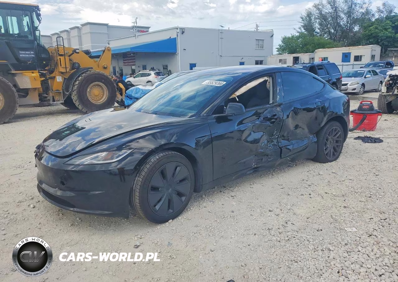 2025 Tesla Model 3 – zdjęcie 1 z 12