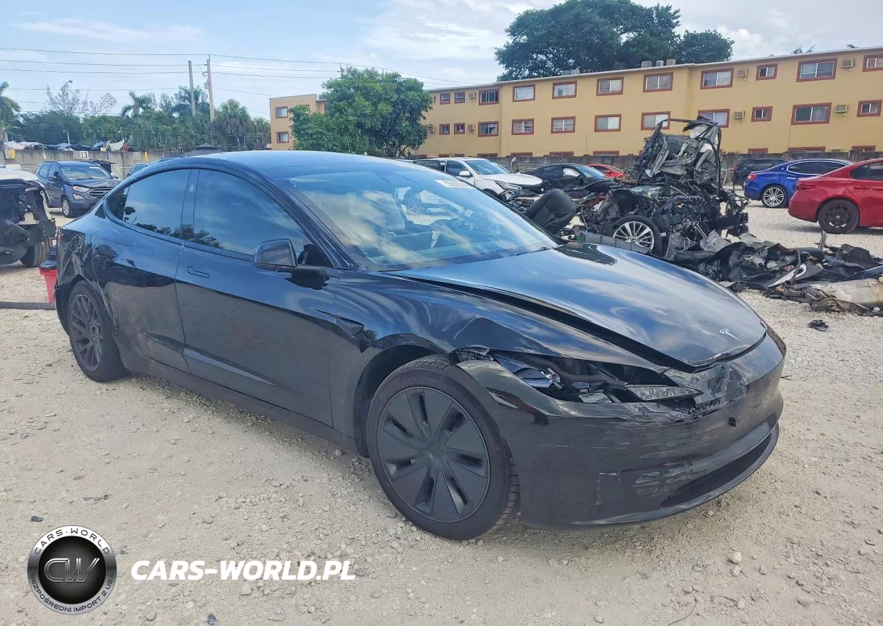 2025 Tesla Model 3 VIN:5YJ3E1EA9SF985280 - 4