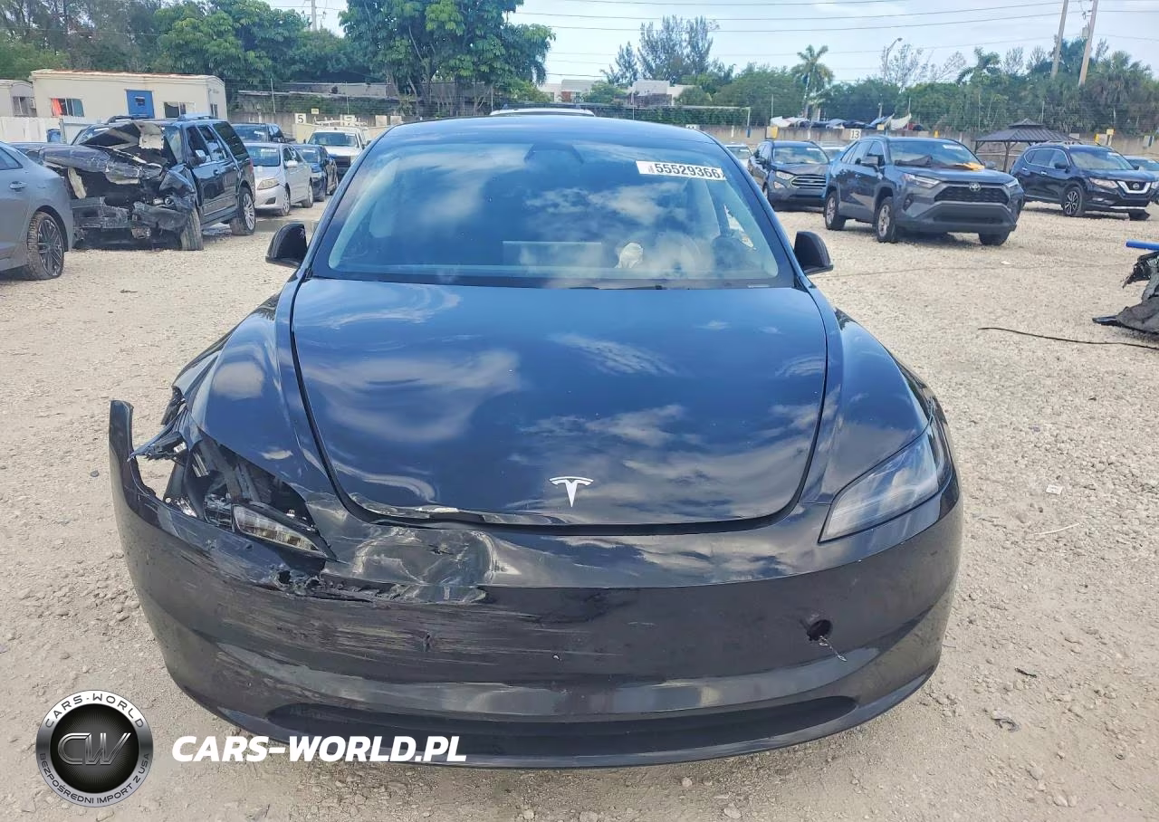 2025 Tesla Model 3 VIN:5YJ3E1EA9SF985280 - 5